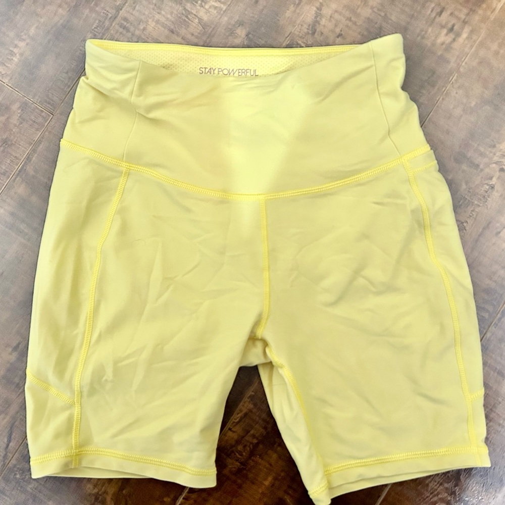 Calia biker shorts with side pockets in excellent condition.